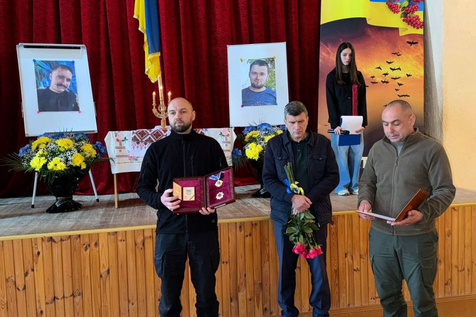 Двох воїнів з Хмельницького району відзначили посмертно (ІМЕНА)