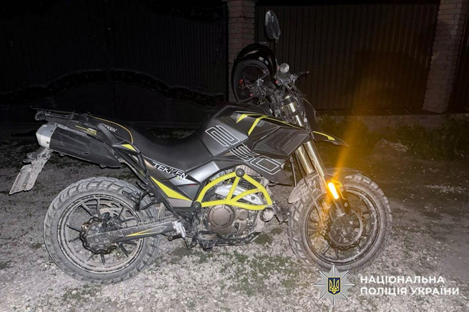 На Хмельниччині зіткнулись два мотоцикли. Постраждав 14-річний пасажир
