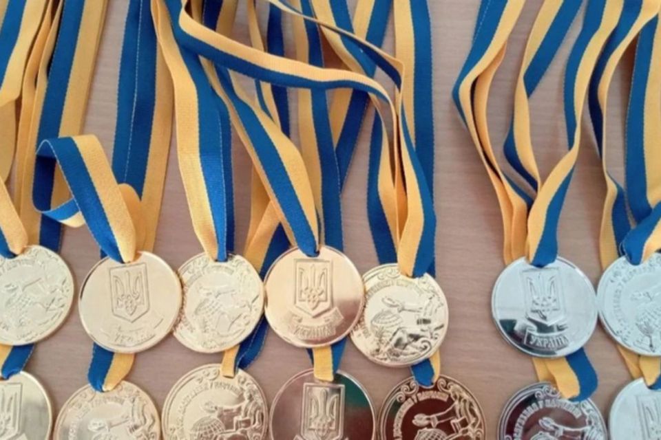 Майже 200 хмельницьких випускників отримають відзнаки