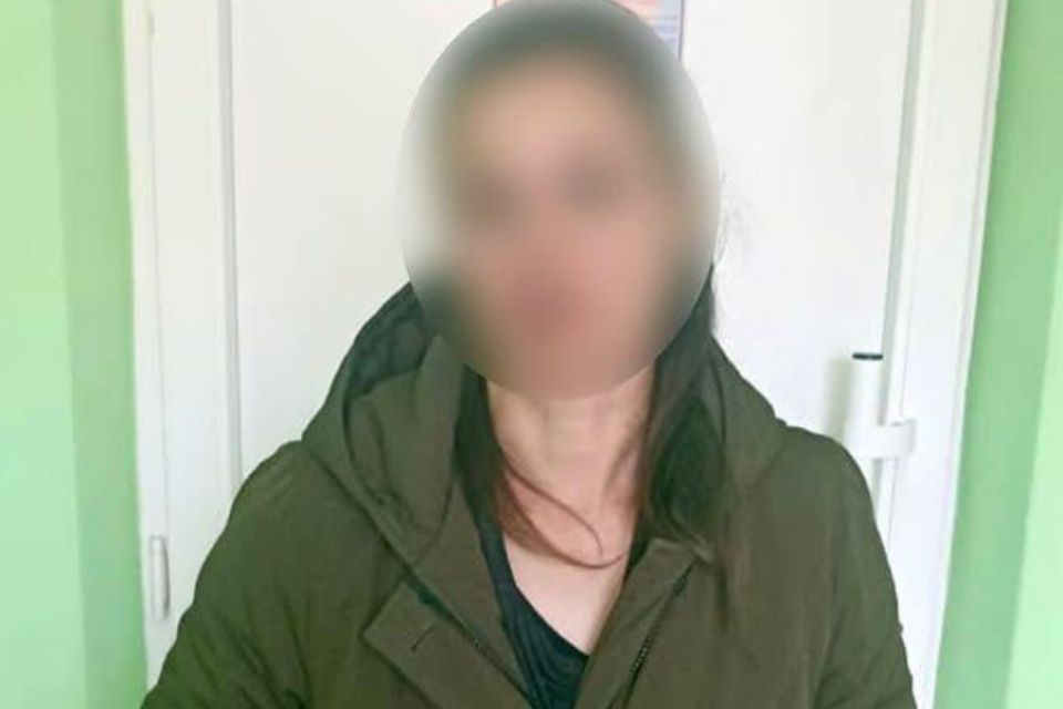 У Деражні жінка викрала з гаманця знайомої гроші