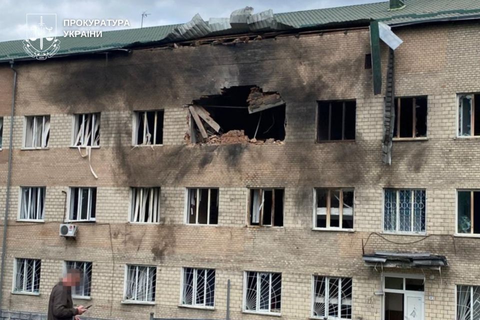 Вибухи у Хмельницькому та травмовані люди: прокуратура відкрила справу