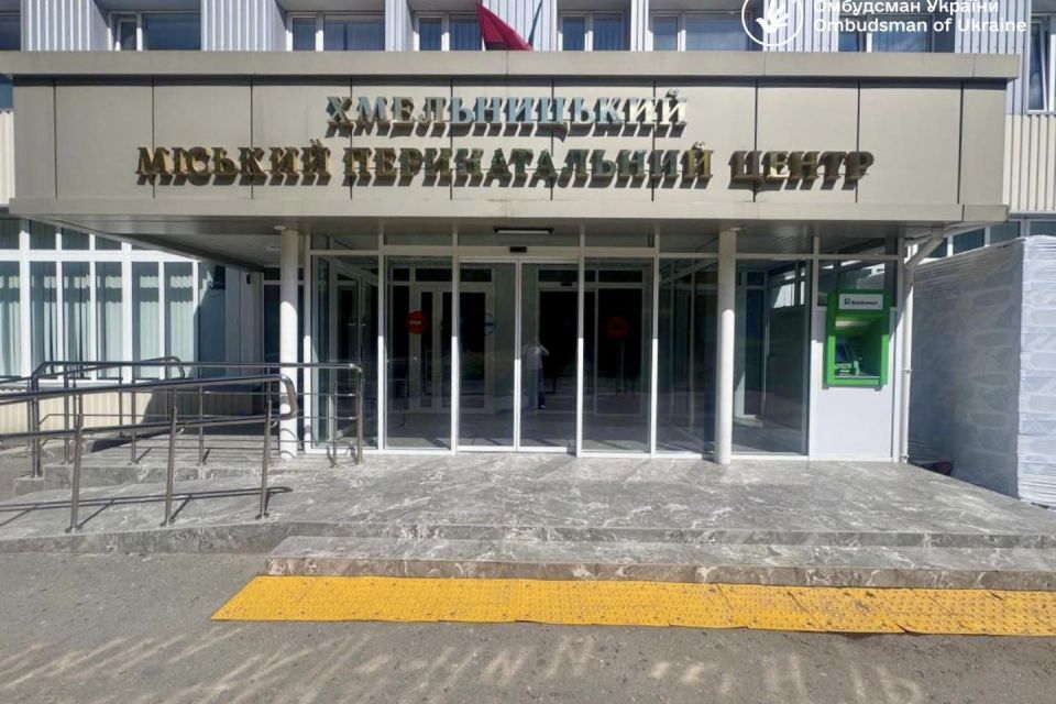 Семеро дітей не забрали з пологового у Хмельницькому з початку війни