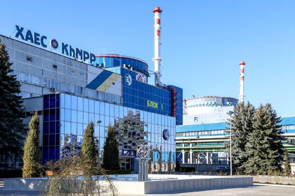 Хмельницька АЕС запрошує на роботу: список усіх вакансій