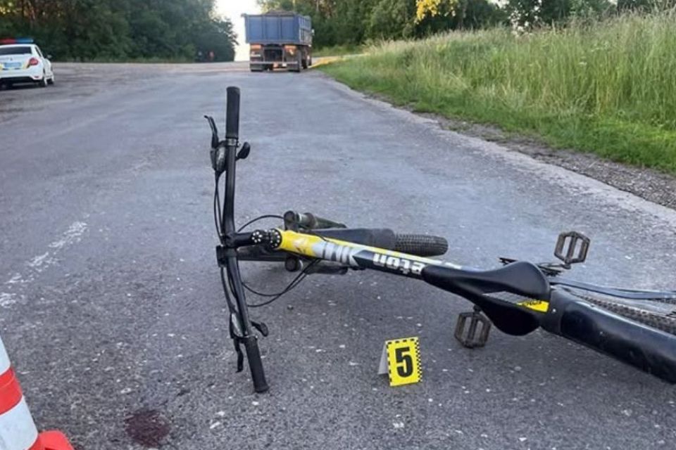 Смертельна ДТП у Хмельницькому районі: загинув 59-річний велосипедист