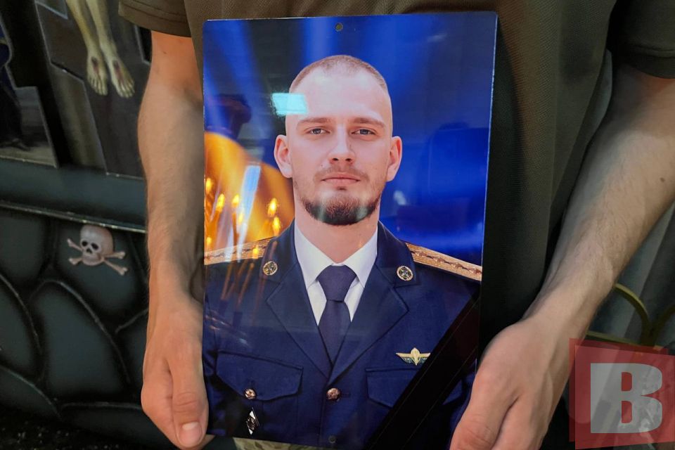 Навіки 24 роки: у Хмельницькому попрощалися із Артемом Круком