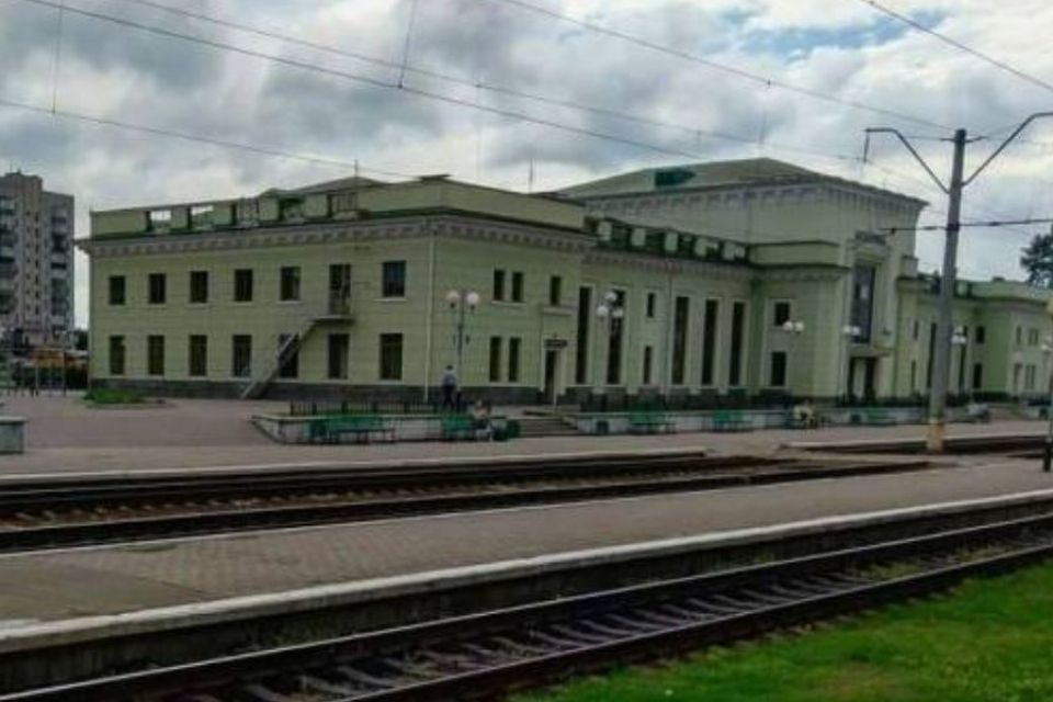 Потяг «Київ – Ковель» знову зупинятиметься у Шепетівці