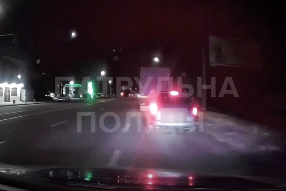 У Хмельницькому під час комендантської зупинили нетверезого водія без прав