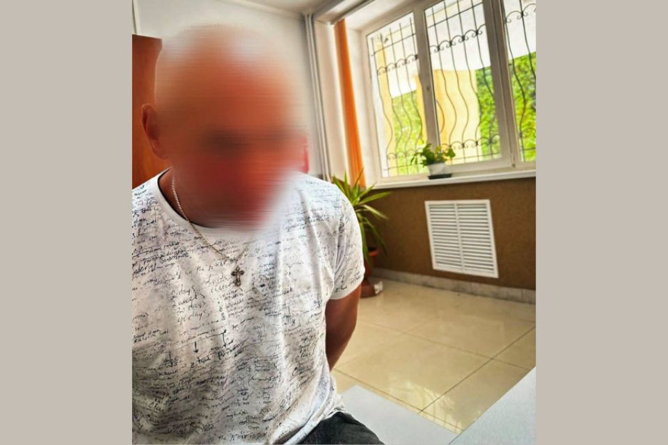 У Хмельницькому нетверезий чоловік влаштував дебош на автовокзалі
