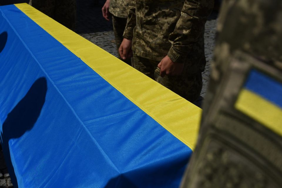 У Хмельницькому попрощаються з двома воїнами