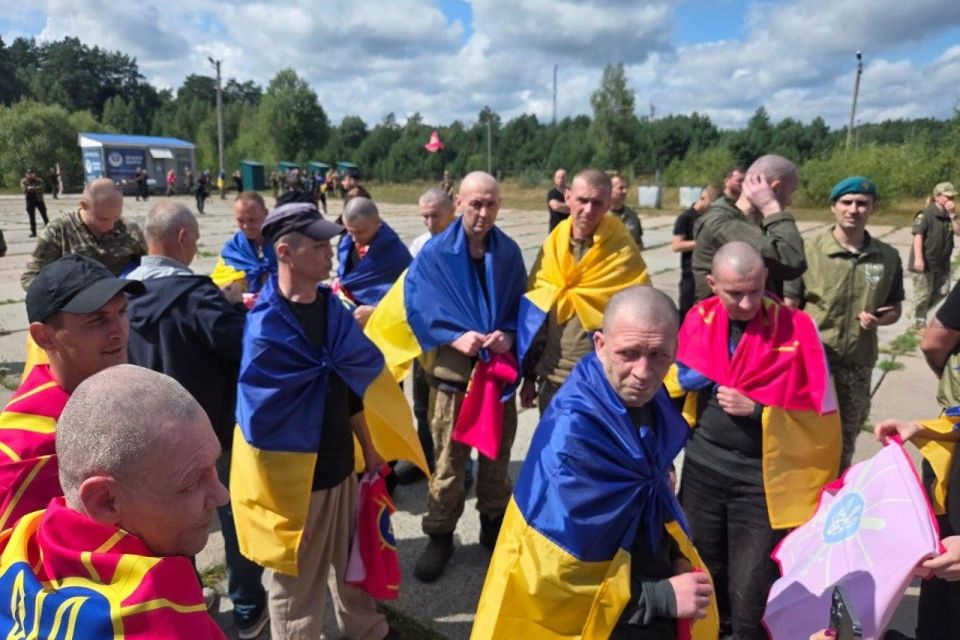 З російського полону повернулися 4 захисників з Хмельниччини