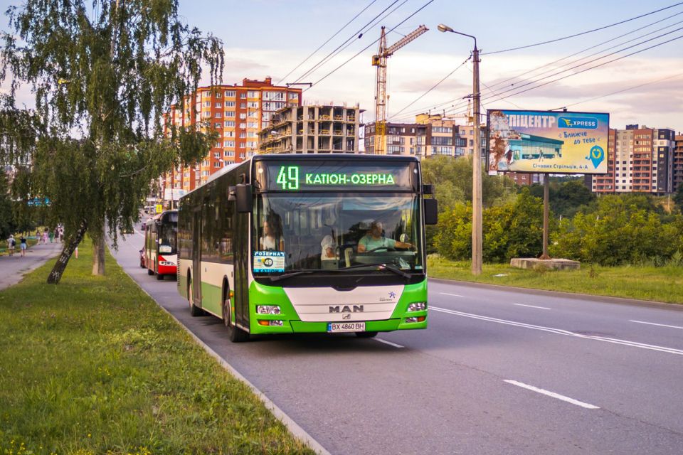 Собівартість проїзду — до 28,63 грн. Ми отримали розрахунки хмельницьких перевізників