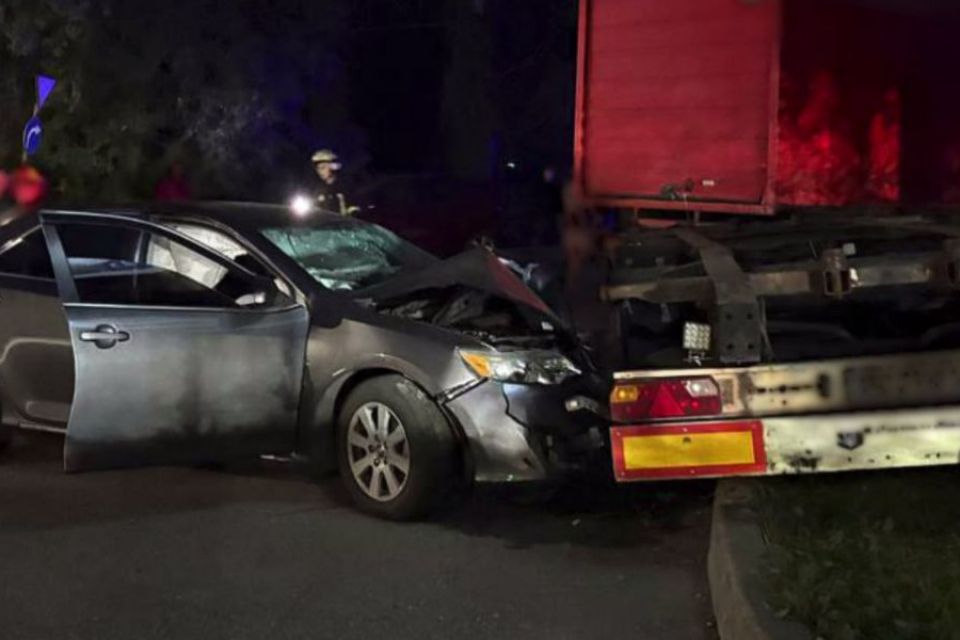 На Старокостянтинівському шосе п’яний водій в’їхав у припаркований MAN