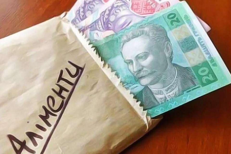 Чловік намагався отримати аліменти з колишньої дружини. Що вирішив суд?