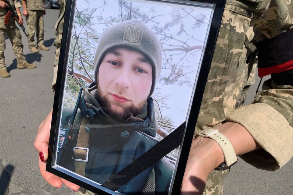 Попрощалися із 24-річним Валентином Смусем. Він загинув під Бахмутом