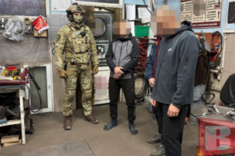 Судитимуть військових, які працювали на шиномонтажі замість служби