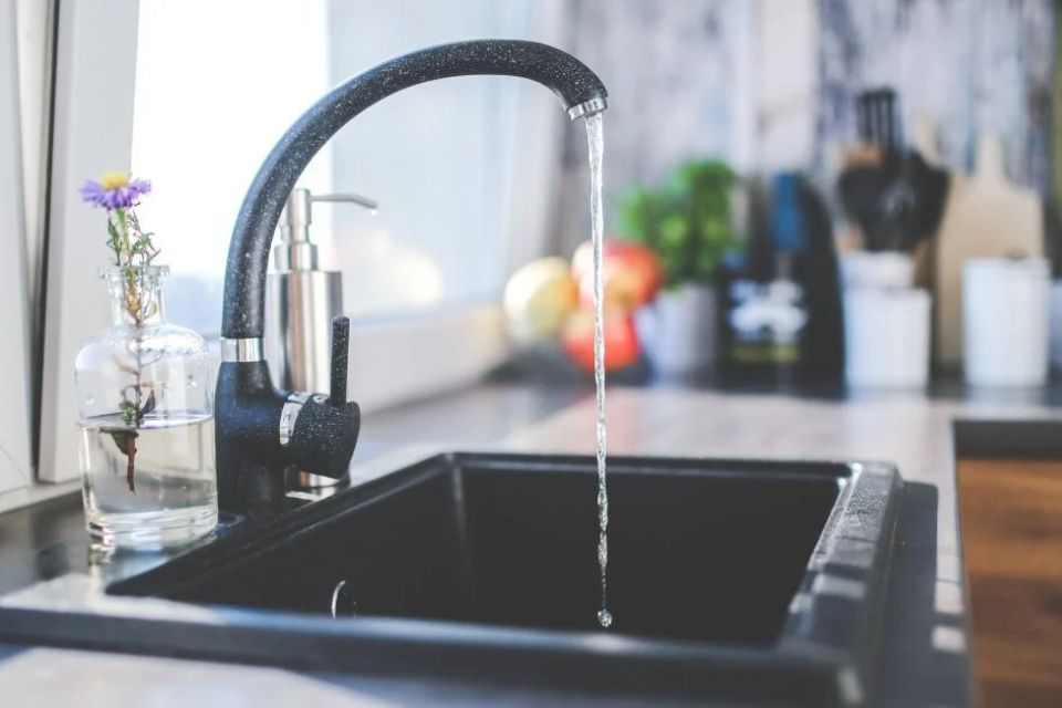 Відключення води у Хмельницькому 30 вересня: де саме і коли відновлять