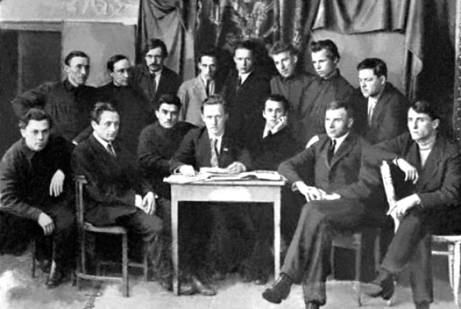 Гарт пролетарські письменники ( М. Хвильовий)