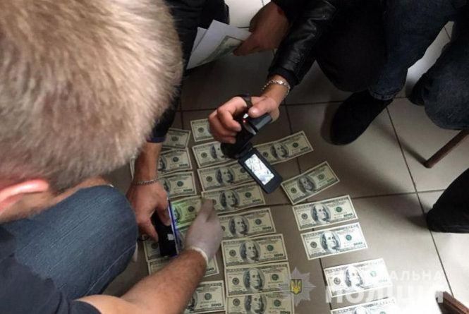 На Хмельниччині судитимуть екс-посадовця за хабар