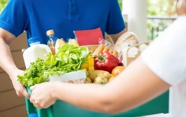 Святковий гід: доставка страв та продуктів на Різдво та Новий рік в Хмельницькому