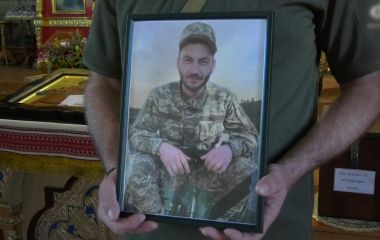 У Хмельницькому попрощалися з загиблим військовим Романом Арутюняном