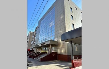 Компанія, що постачає цукор «Кока-Колі» та «Пепсі», купить колишній банк у Хмельницькому