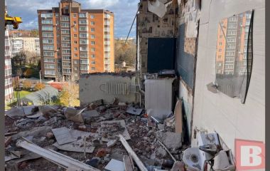 Пошкоджений після вибуху будинок на Тернопільській накриють саркофагом