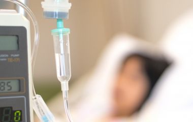 На Хмельниччині — новий випадок ботулізму: жінка в реанімації після домашньої консерви