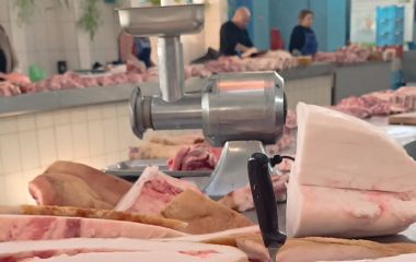 Ціни на сало у Хмельницькому: як змінилися і де дешевше