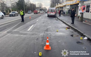 «Я б назвав це умисним вбивством»: син про загибель 75-річної матері на проспекті Миру