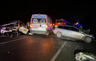 ДТП у Хмельницькому районі: загинув 34-річний водій, двоє людей у лікарні