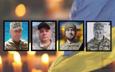 Загинуло четверо військових з Хмельниччини: Віктор Антонюк, Олег Гриськов, Володимир Дубовка, Роман Поліщук