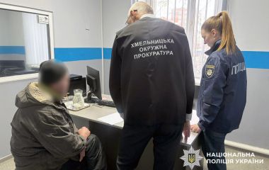 Сусід напоїв алкоголем 9-річного хлопчика: дитина померла