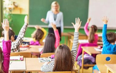 Змагалися 140 педагогів: хто став «Учителем року–2026» на Хмельниччині