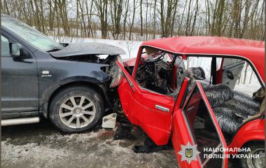 Двоє загиблих і пʼятеро травмованих: деталі ДТП на Хмельниччині