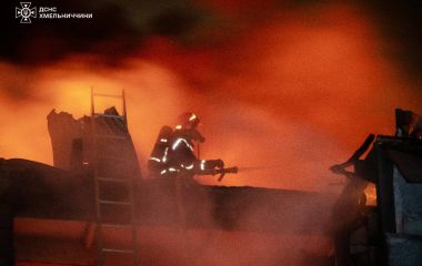 «Бачили стовпи чорного диму»: хмельничани про ранішню «шахедну» атаку