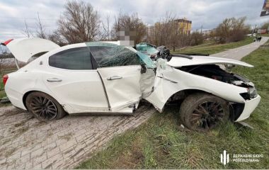 П’яний, без прав і в розшуку за СЗЧ: у Хмельницькому затримали військового після ДТП