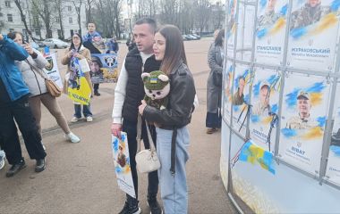 Звільнений з полону військовий зняв свій портрет з Алеї надії (ФОТО, ВІДЕО)