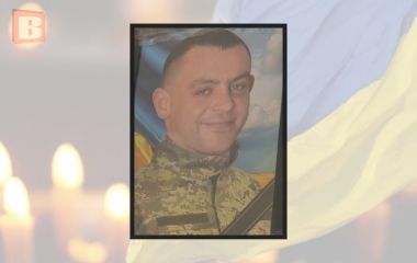 У Хмельницькому попрощалися з 39-річним військовим Андрієм Вавринюком