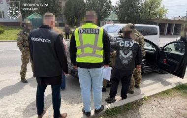 На Хмельниччині викрили канал незаконного переправлення чоловіків через кордон