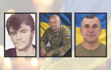 На щиті повертаються військові з Хмельниччини: Олексій Вавричин, Руслан Дзюм та Сергій Ситар