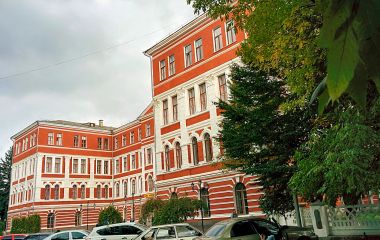 Новий рейтинг вишів України: які місця у закладів Хмельниччини?