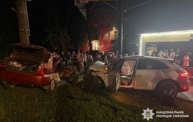 В ДТП на проспекті Миру загинуло двоє людей: деталі від поліції