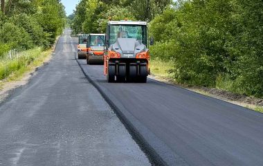 Ремонт доріг на Хмельниччині: де зараз працює техніка