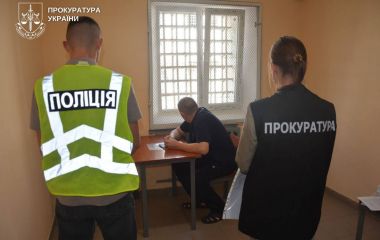 Судитимуть жителя Хмельницького району за сексуальне насильство над неповнолітньою