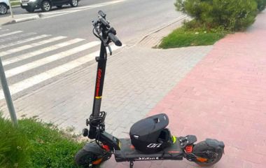 На Січових Стрільців 15-річний самокатчик збив жінку: деталі