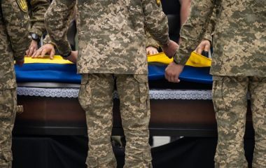17 вересня у Хмельницькому попрощаються з двома військовослужбовцями