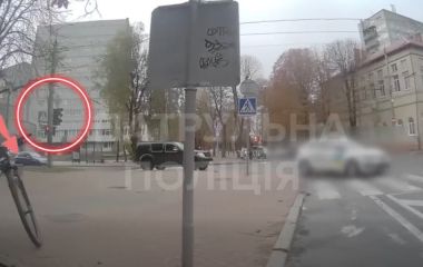 У центрі Хмельницького зупинили водія під наркотиками