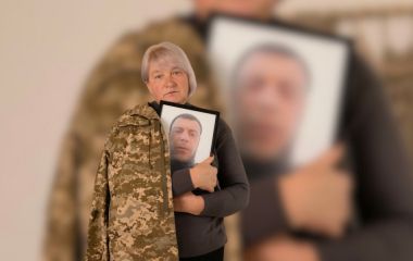 Змінювали статус із полоненого на зниклого: як мати з Хмельниччини шукає сина 4 роки