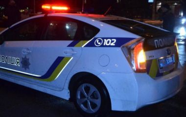 Військовий на мотоциклі наїхав на патрульного під час втечі на Хмельниччині: суд виніс вирок
