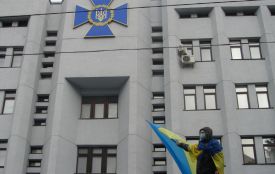 У Хмельницькому 6  постраждалим та сім’ям 2  загиблих під СБУ виплатили обіцяну фінансову допомогу